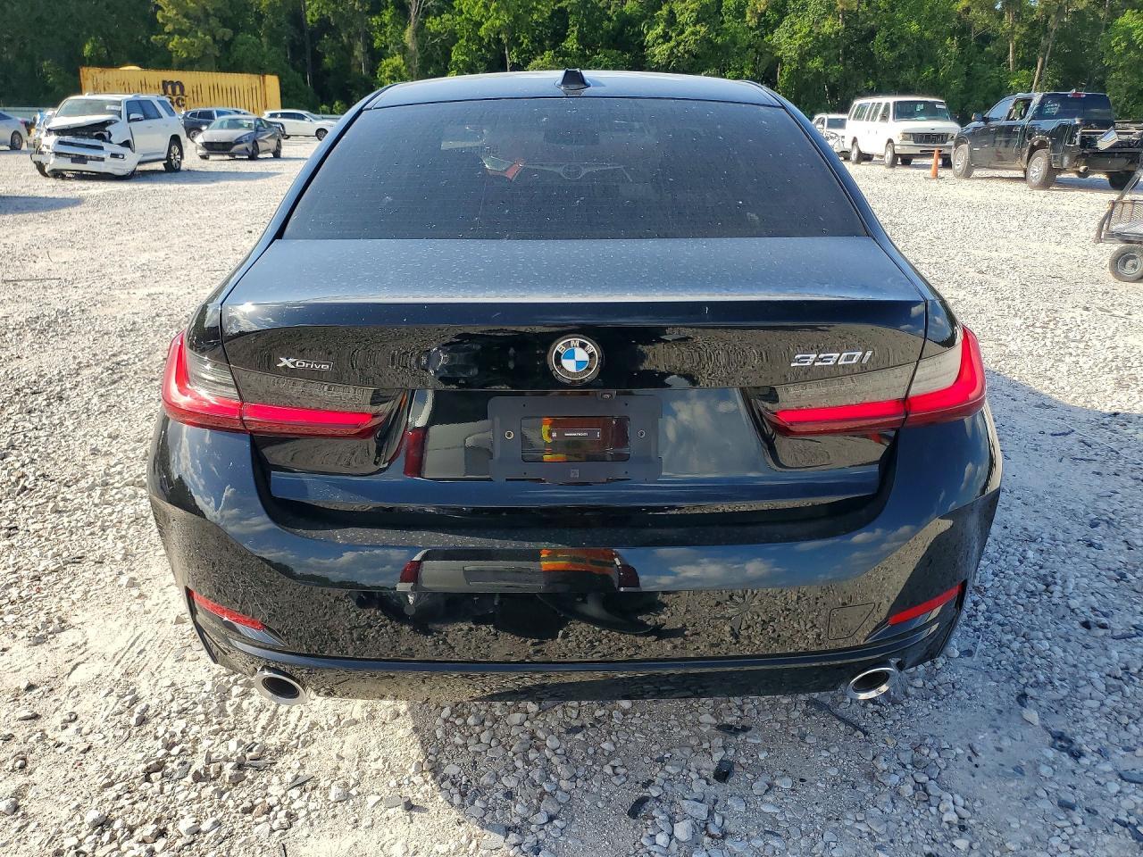 2026 BMW 330Xi - Image 6