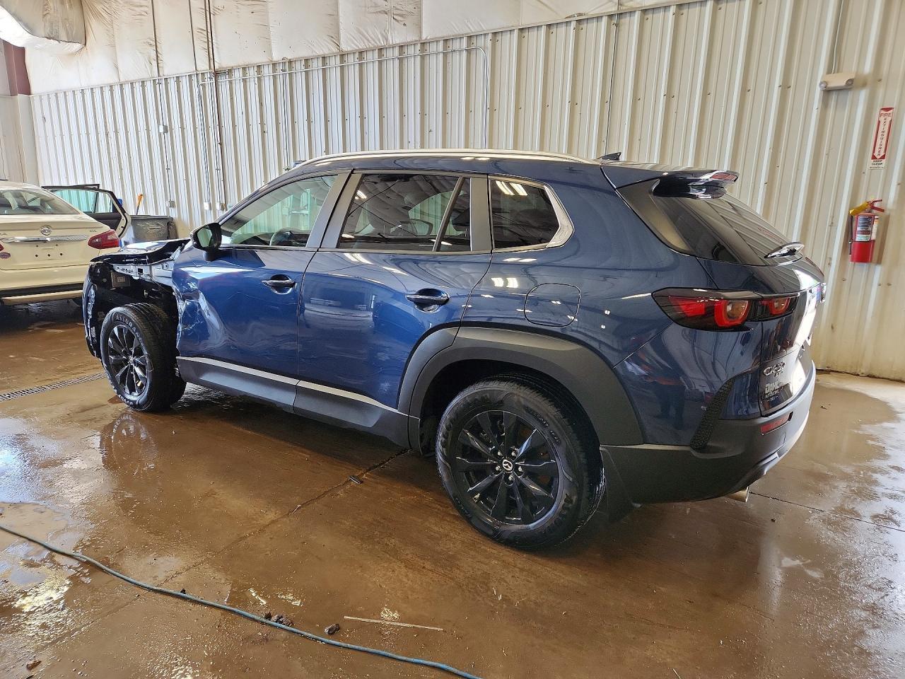 2025 Mazda Cx-50 Premium - Image 2