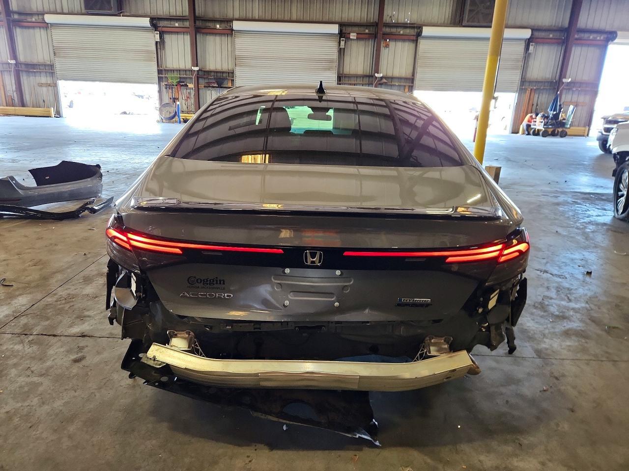 2025 Honda Accord Hybrid Sport-L - Фото 6