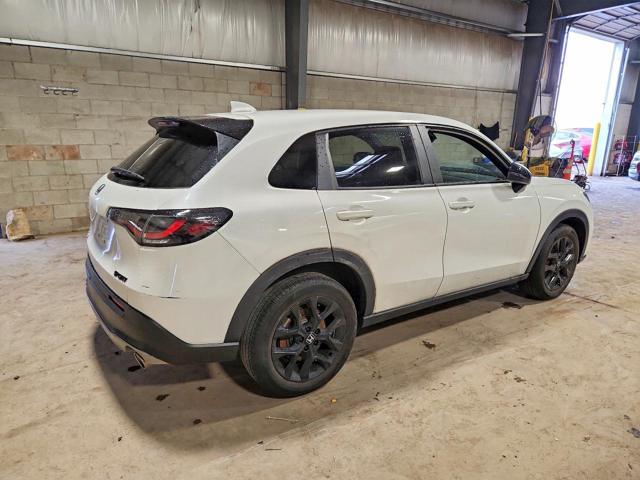 2025 Honda Hr-V Sport - Фото 3
