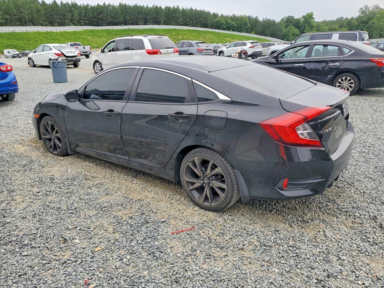 2019 Honda Civic Sport - Фото 2