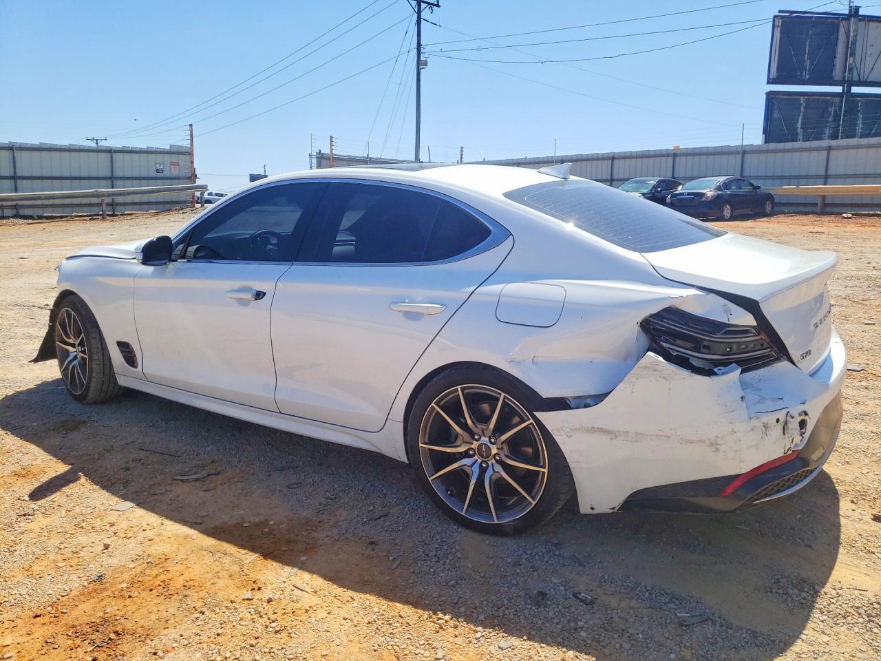 2022 Genesis G70 2.0T - Image 2