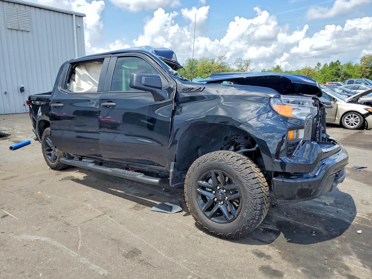 2026 Chevrolet Silverado K1500 Trail Boss Custom - Фото 4