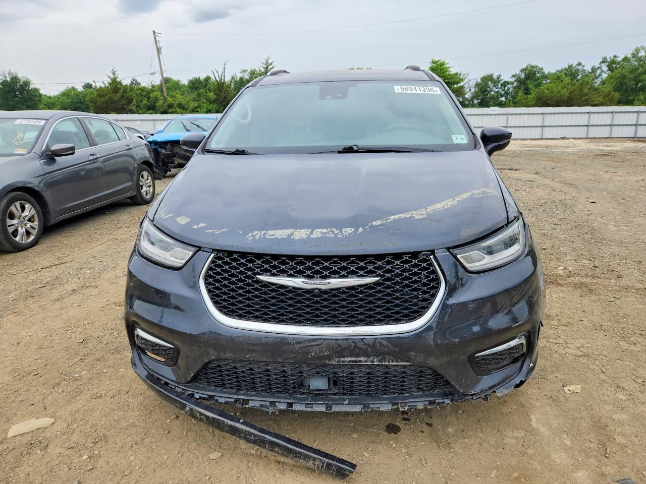 2021 Chrysler Pacifica Touring L - Image 5