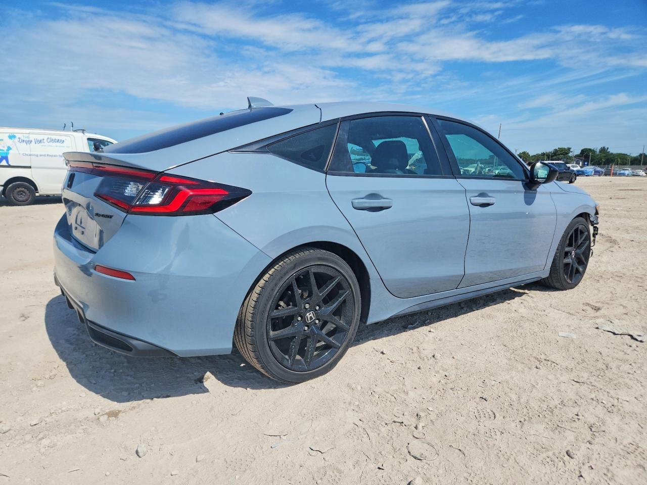 2022 Honda Civic Sport - Фото 3