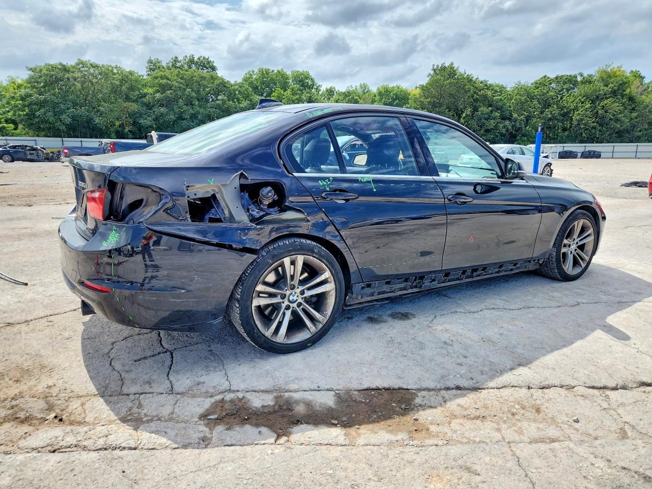 2015 BMW 335 I - Image 3
