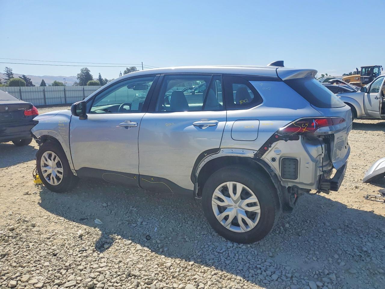 2026 Toyota Corolla Cross L - Фото 2