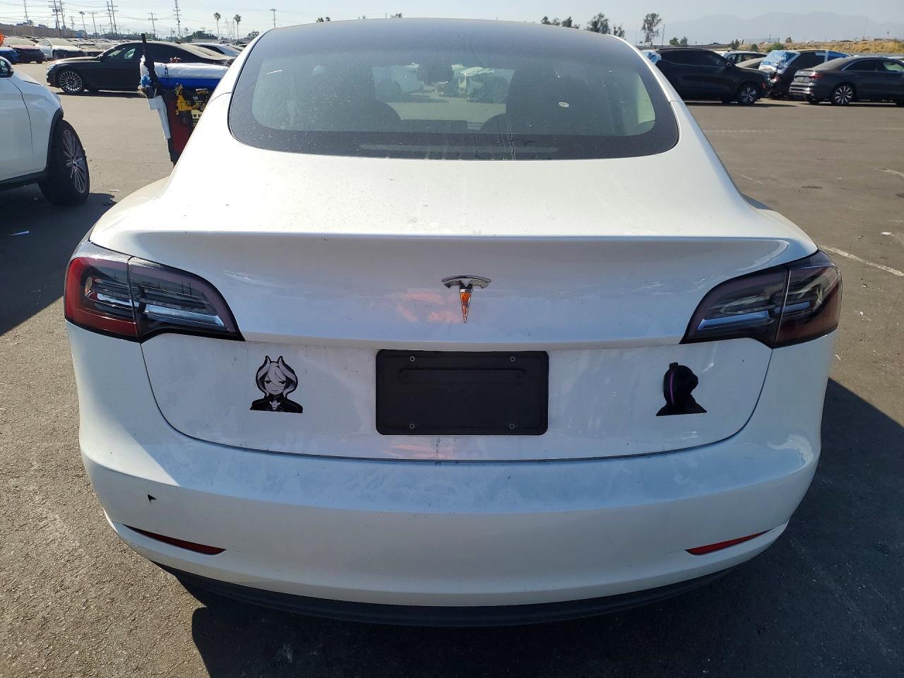 2023 Tesla Model 3 - Фото 6