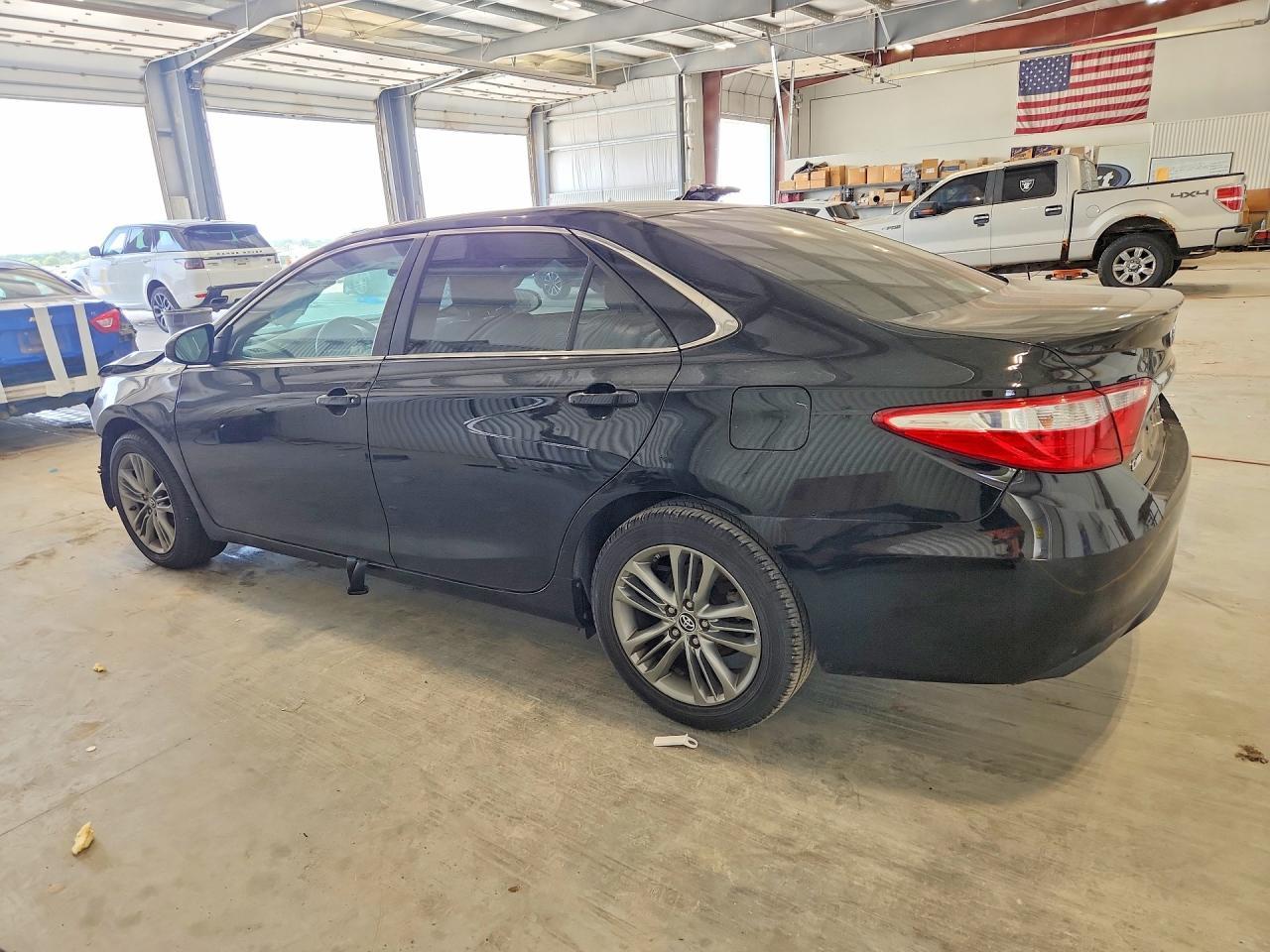 2015 Toyota Camry - Image 2