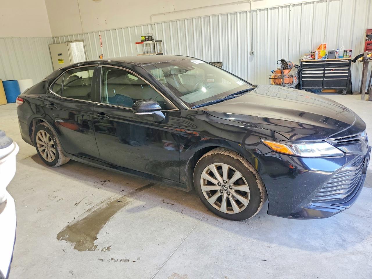 2018 Toyota Camry Le - Image 4