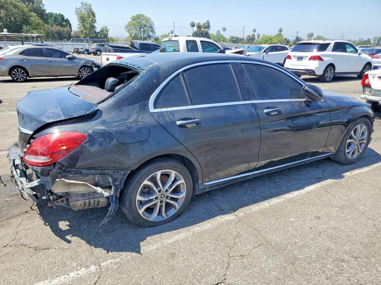 2018 Mercedes-Benz C 300 - Фото 3