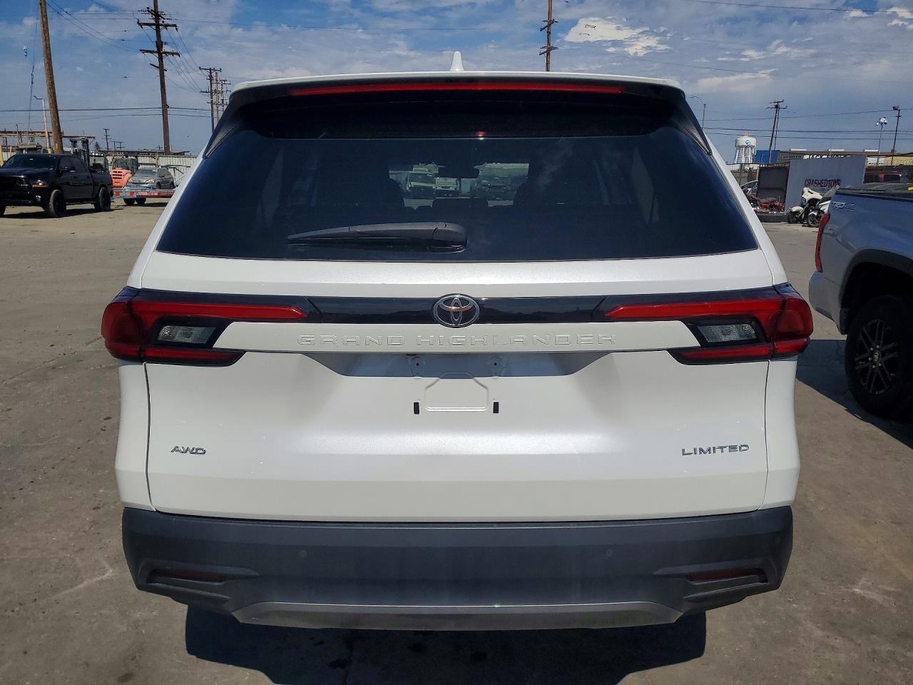 2024 Toyota Grand Highlander Limited - Фото 6