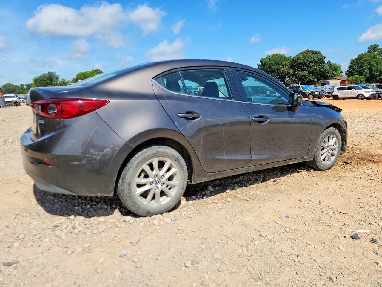 2016 Mazda 3 Sport - Image 3