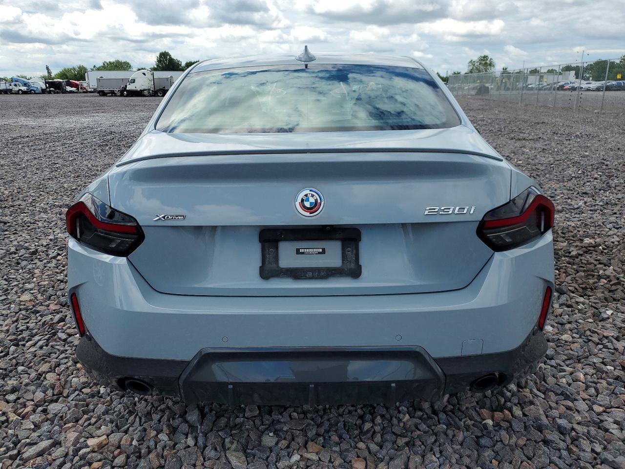 2022 BMW 230I - Фото 6