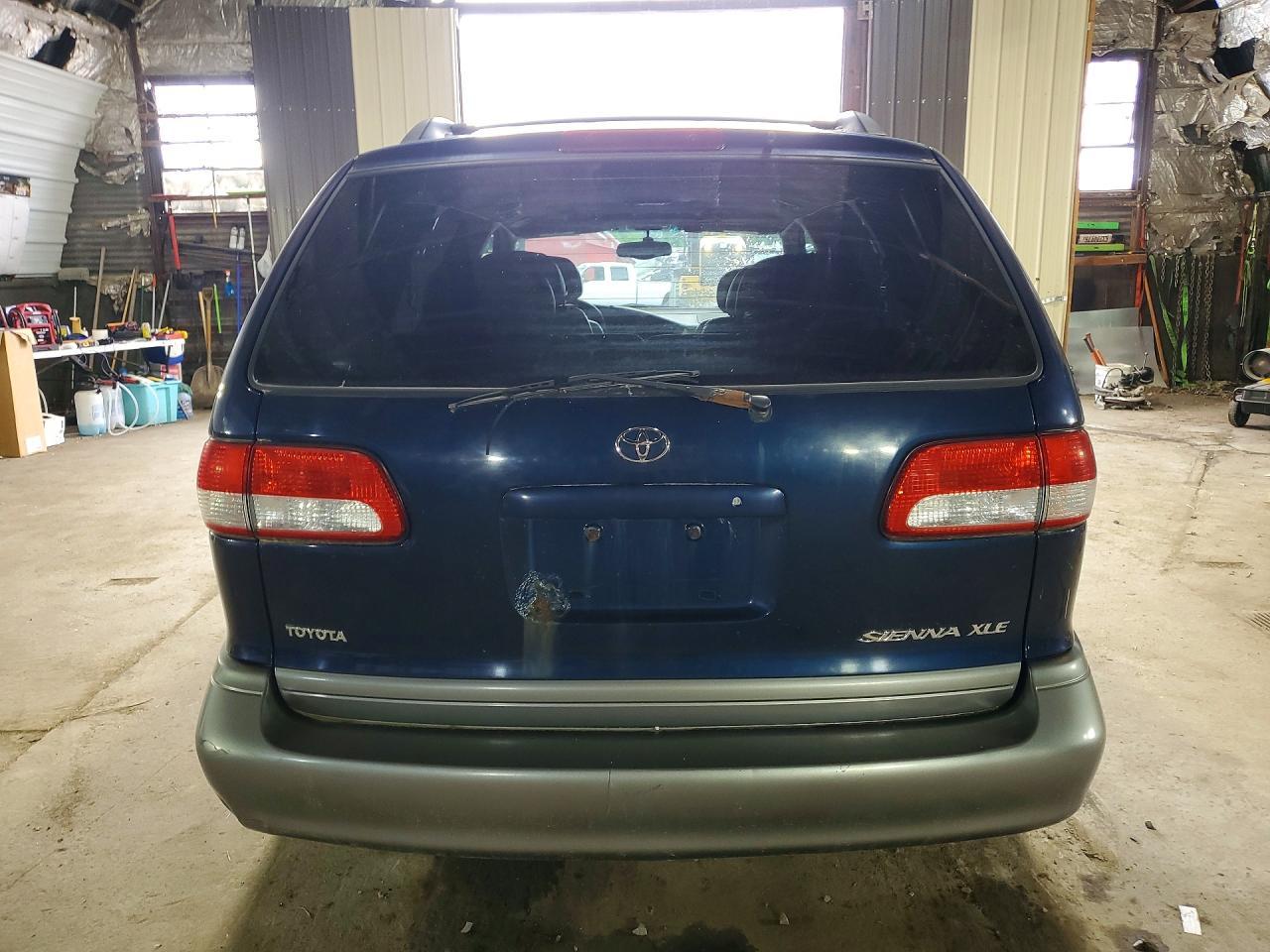 2002 Toyota Sienna Xle - Фото 6