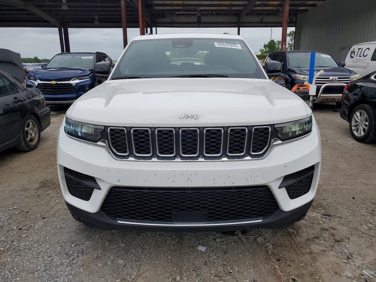 2024 Jeep Grand Cherokee Laredo - Image 5