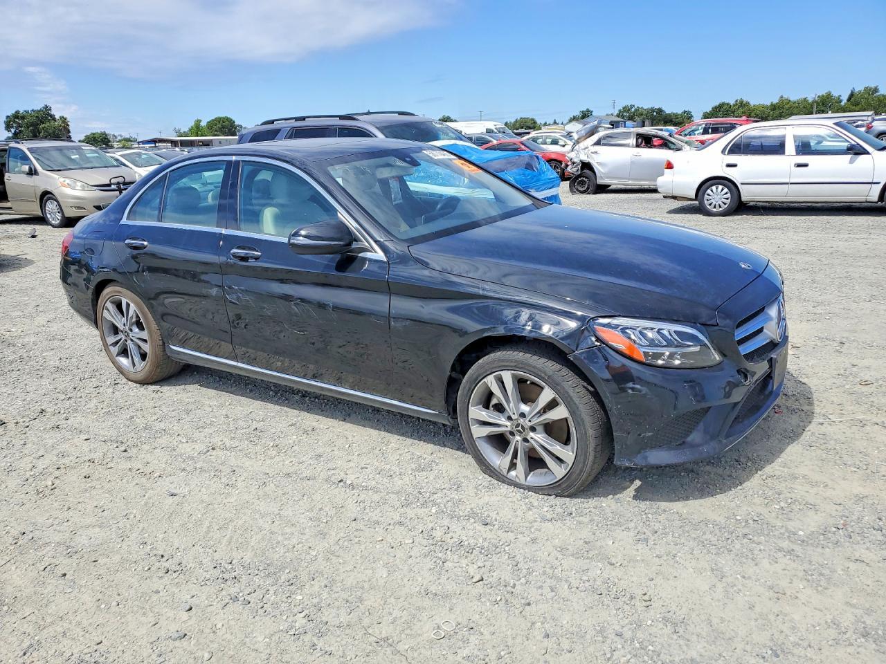 2020 Mercedes-Benz C 300 4Matic - Фото 4