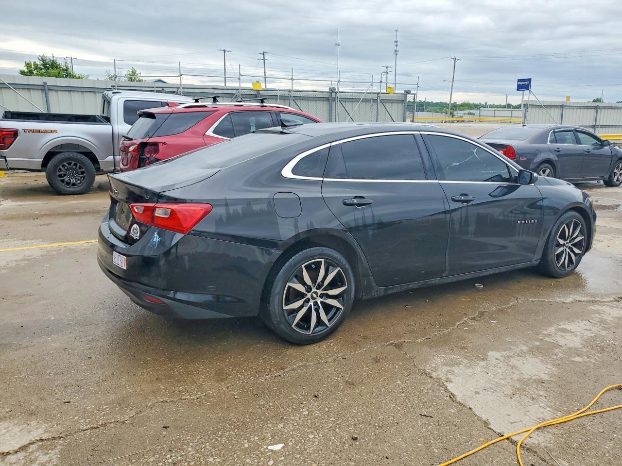 2016 Chevrolet Malibu Lt - Фото 3
