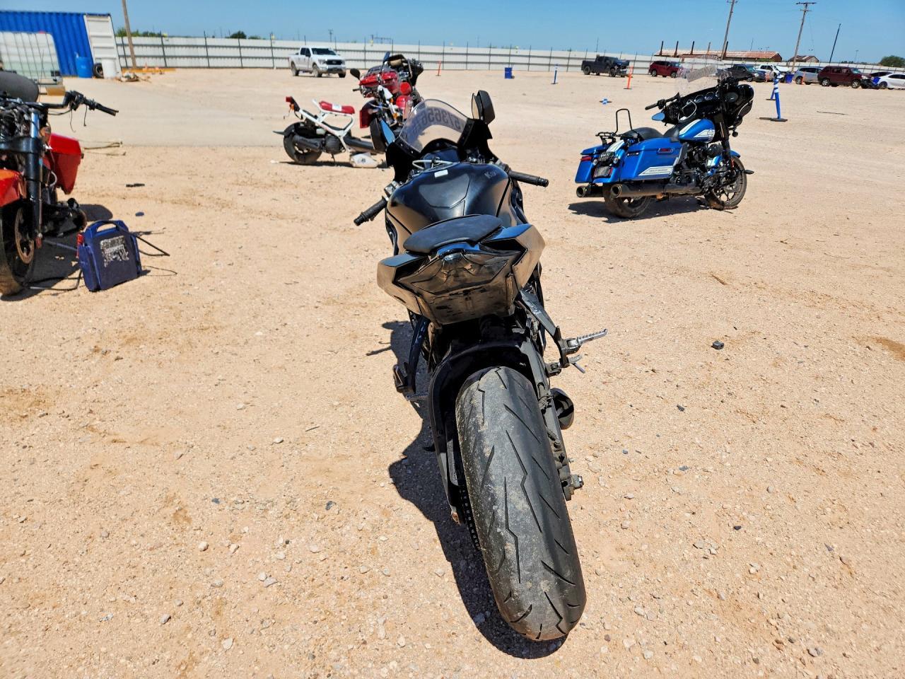 2025 Kawasaki Zx1002 M - Image 4