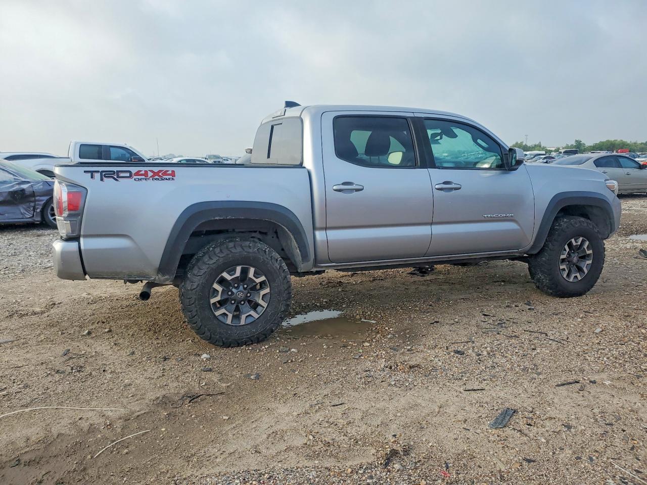 2021 Toyota Tacoma Trd Off-Road - Image 3