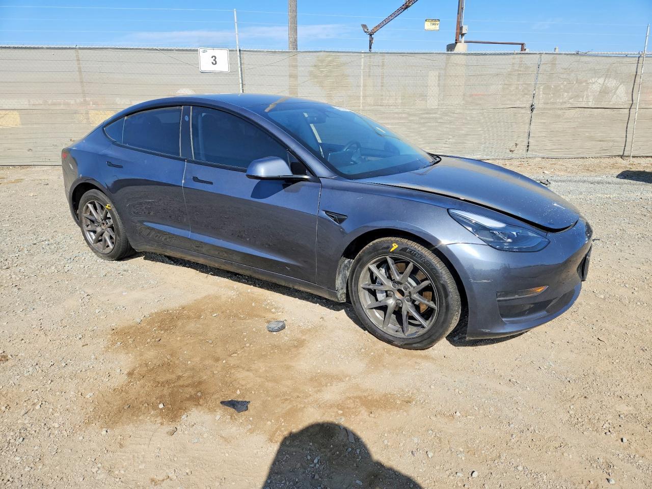 2023 Tesla Model 3 - Фото 4