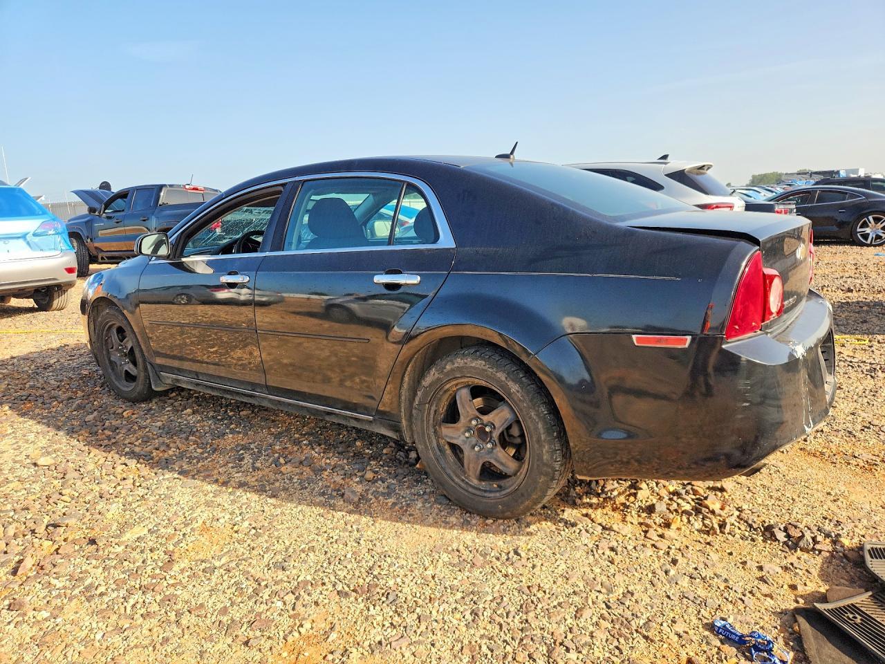 2011 Chevrolet Malibu 1Lt - Image 2