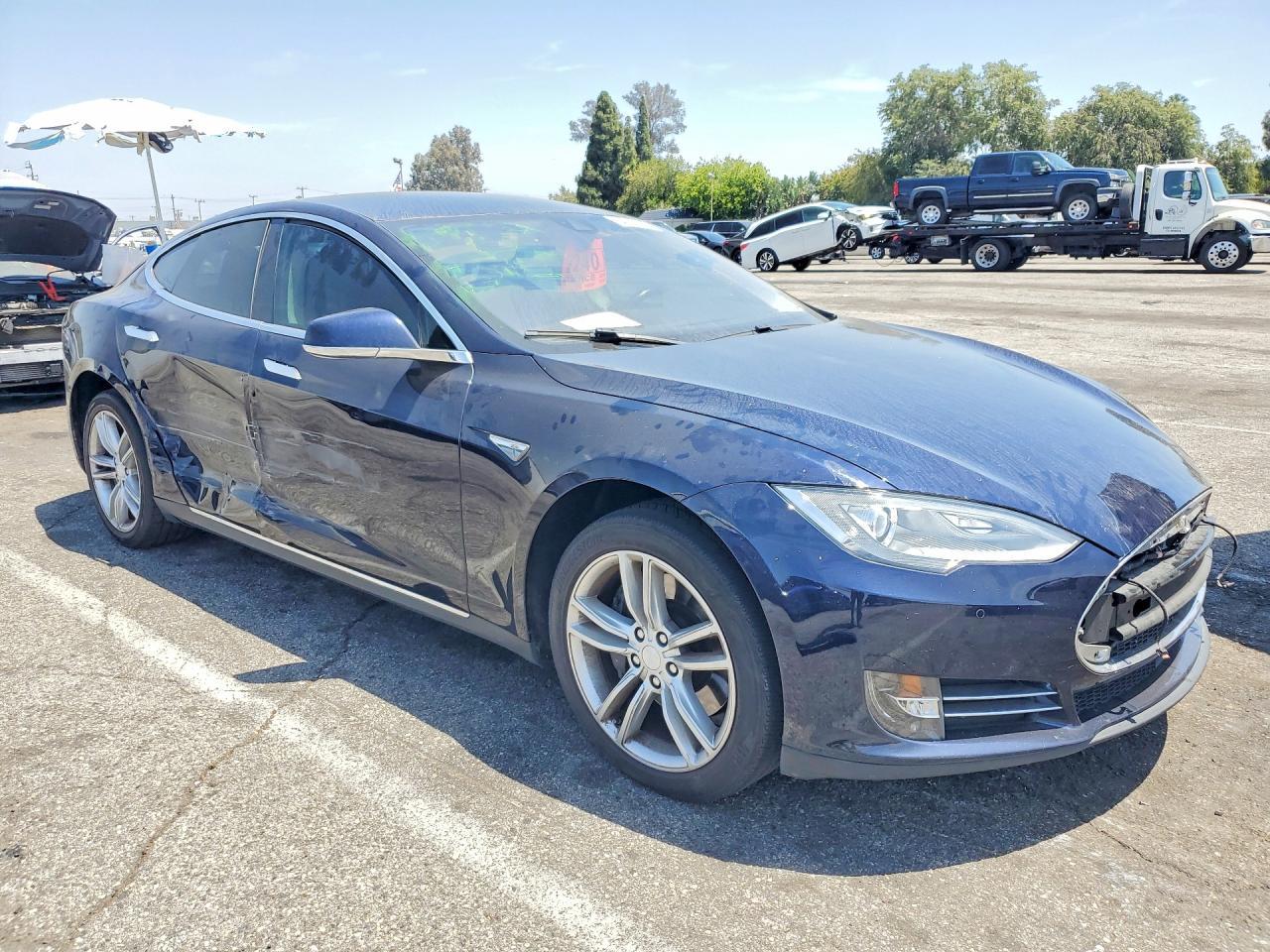 2015 Tesla Model S 85 - Image 4