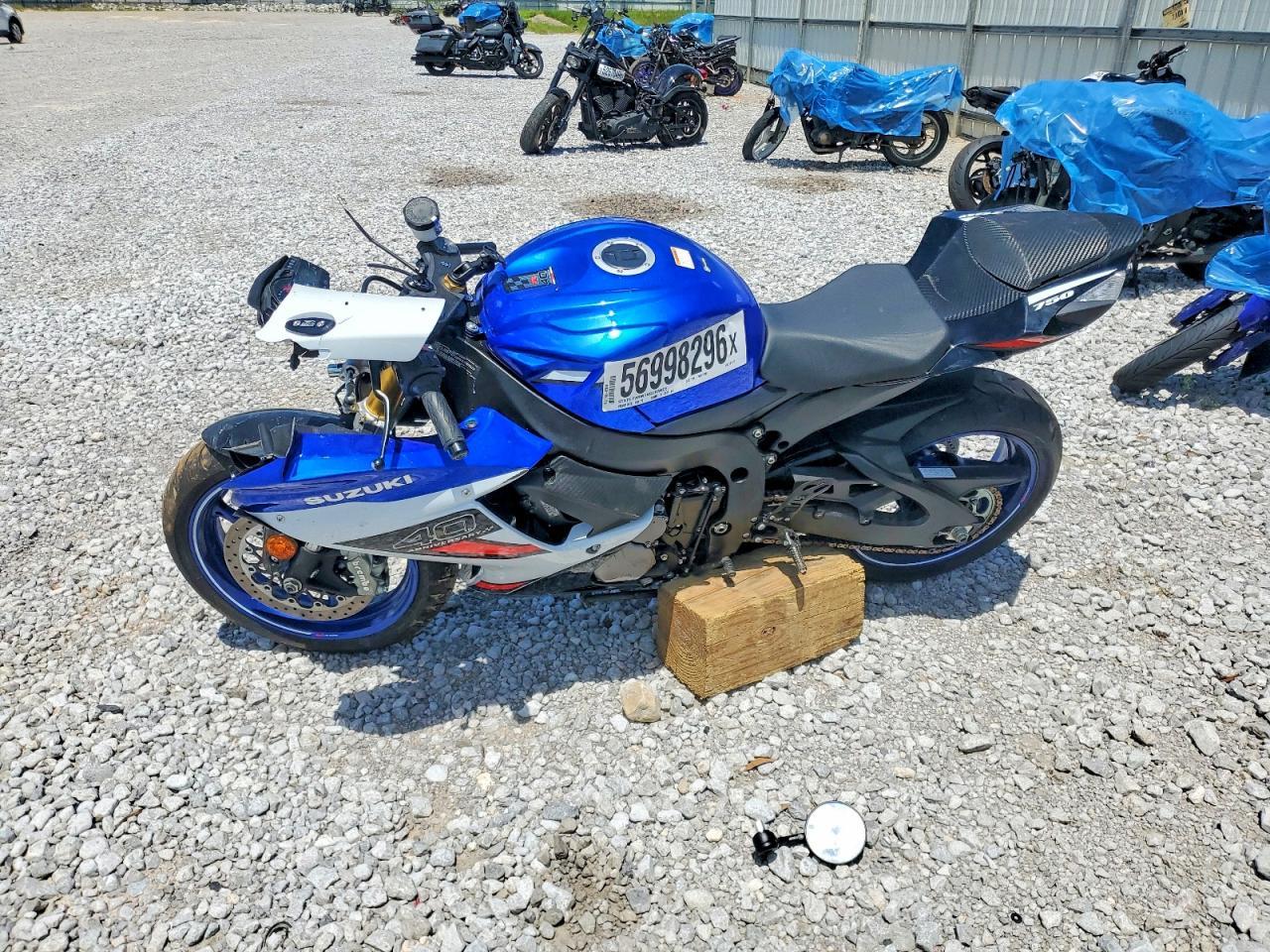 2026 Suzuki Gsx-R750 - Фото 3