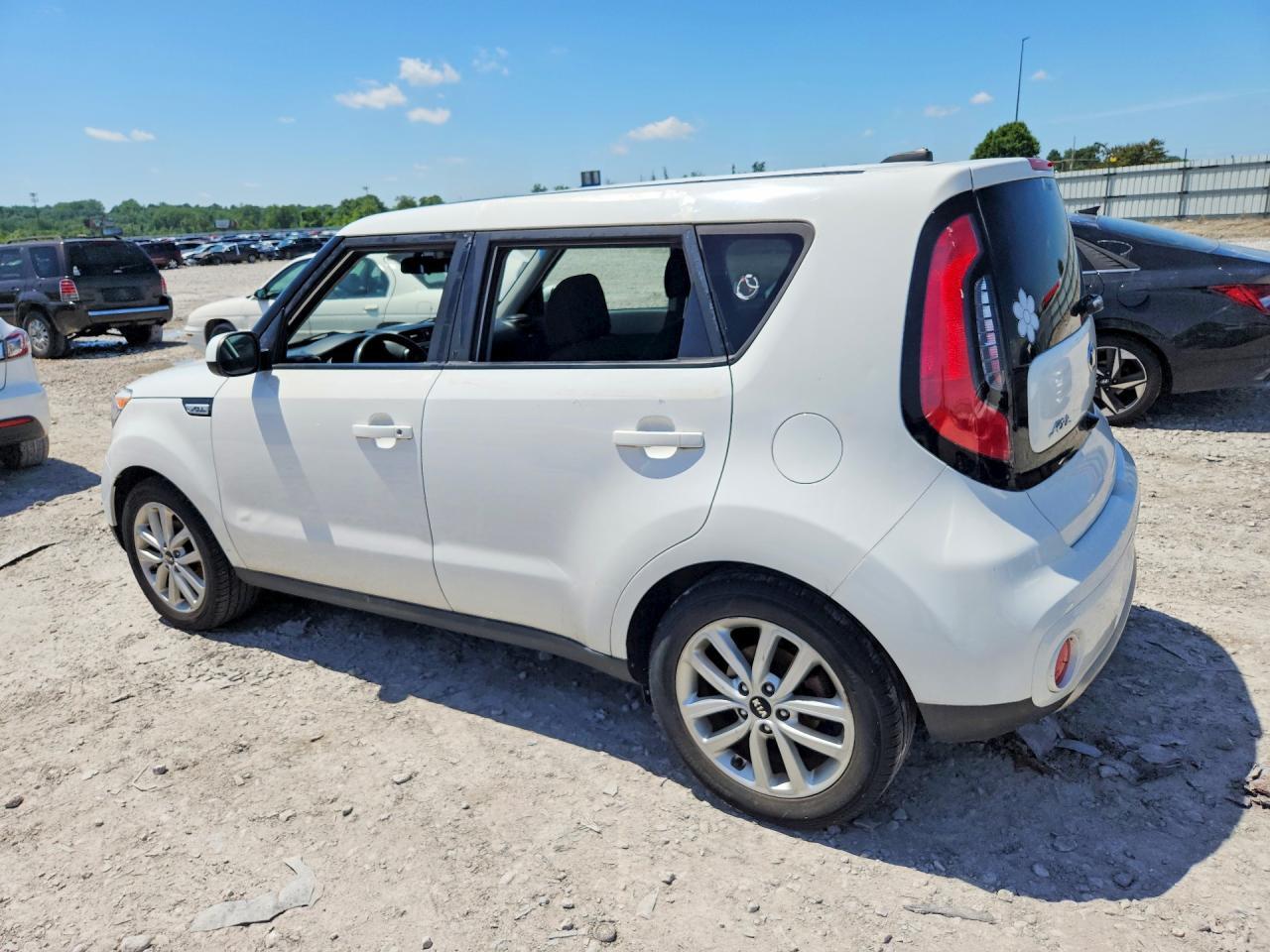 2018 Kia Soul + - Image 2