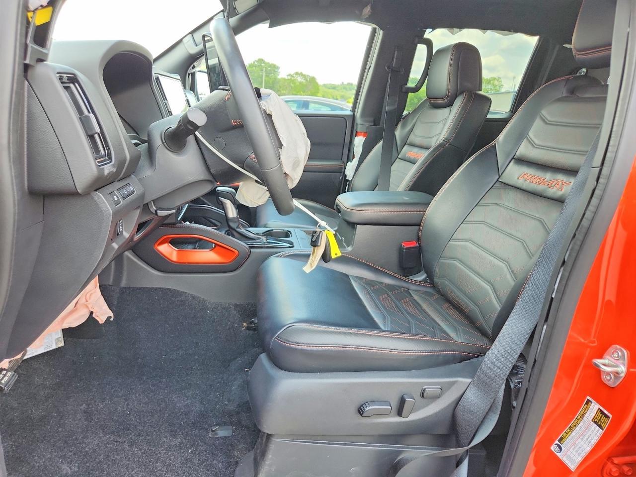 2025 Nissan Frontier Pro-4X - Фото 7