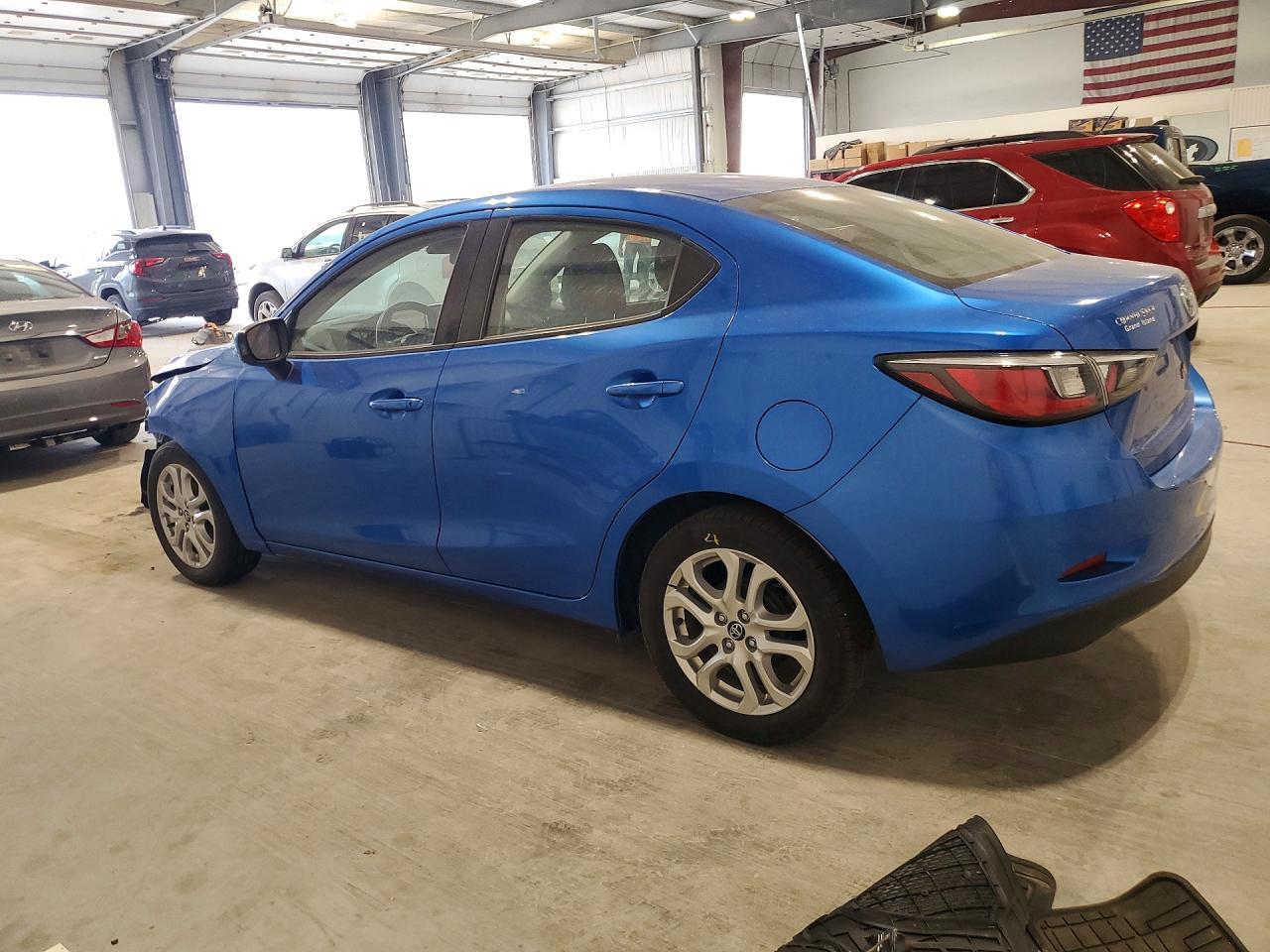 2017 Toyota Yaris Ia Base - Image 2