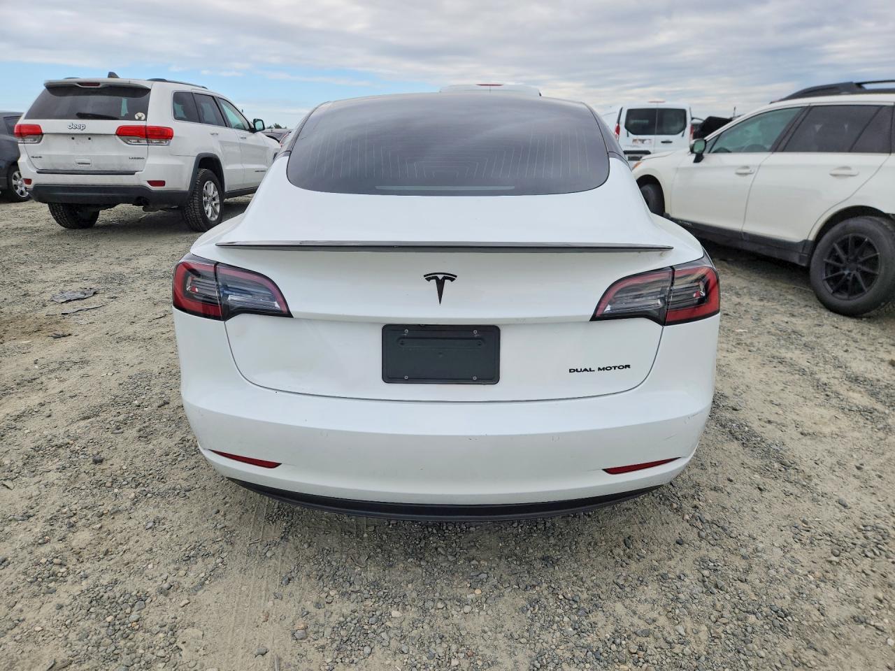 2019 Tesla Model 3 - Image 6