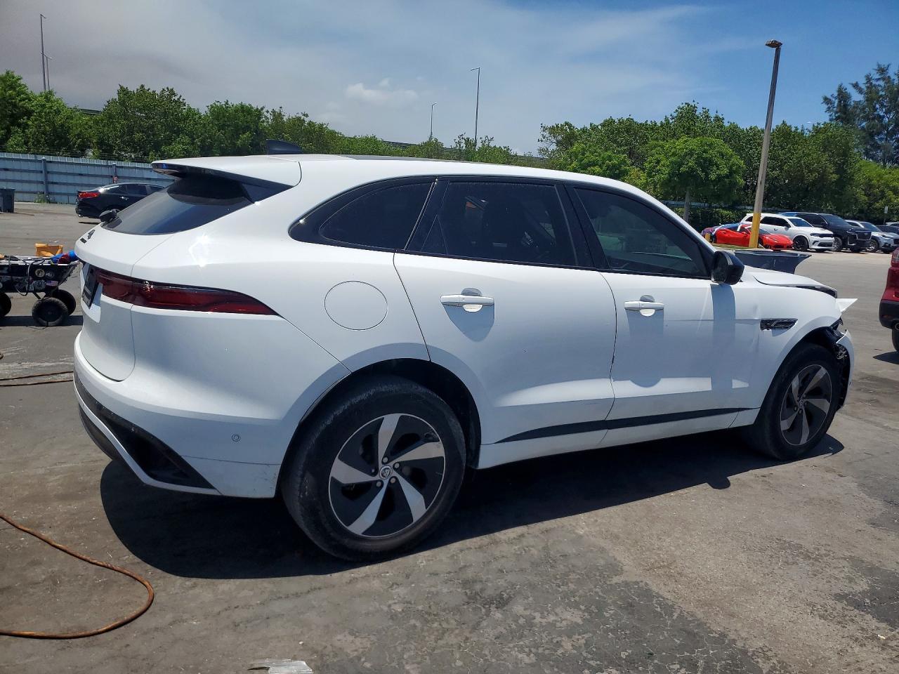 2024 Jaguar F-Pace R-Dynamic S - Image 3