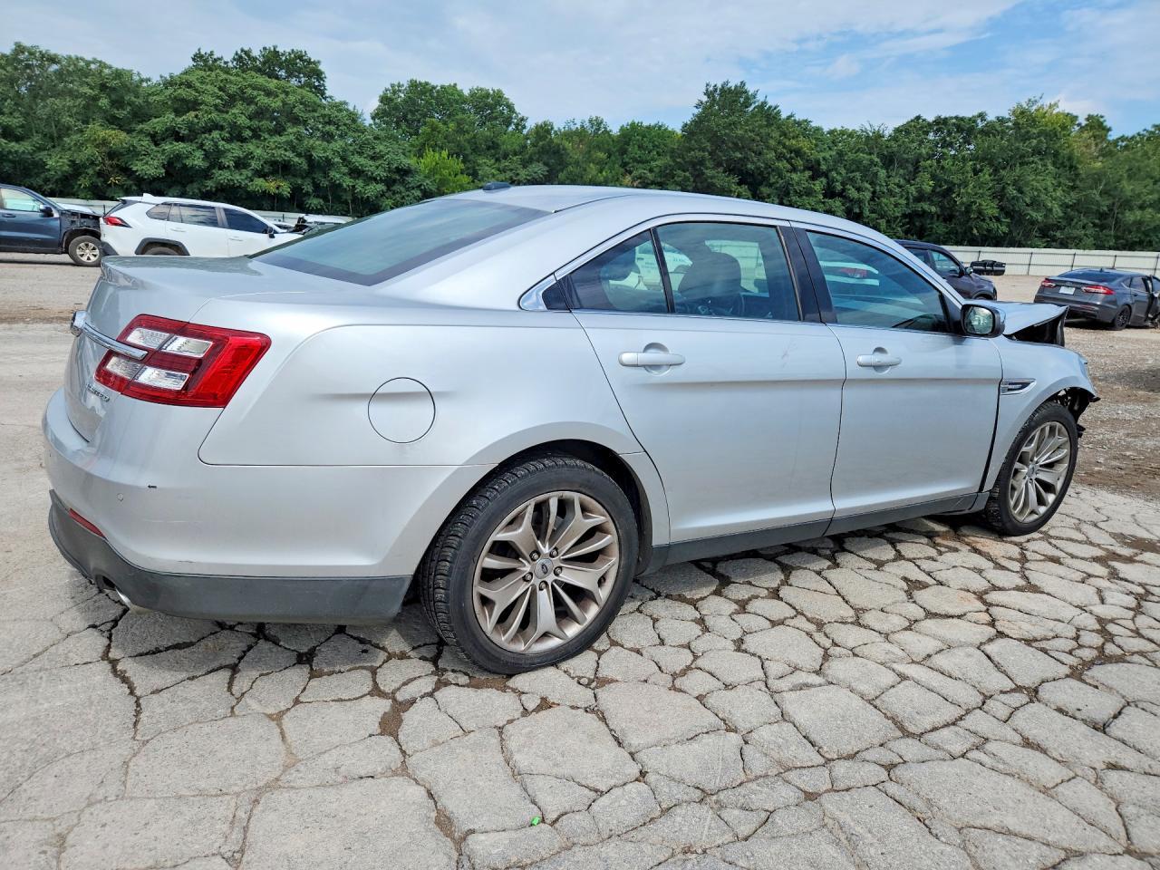 2013 Ford Taurus Limited - Фото 5