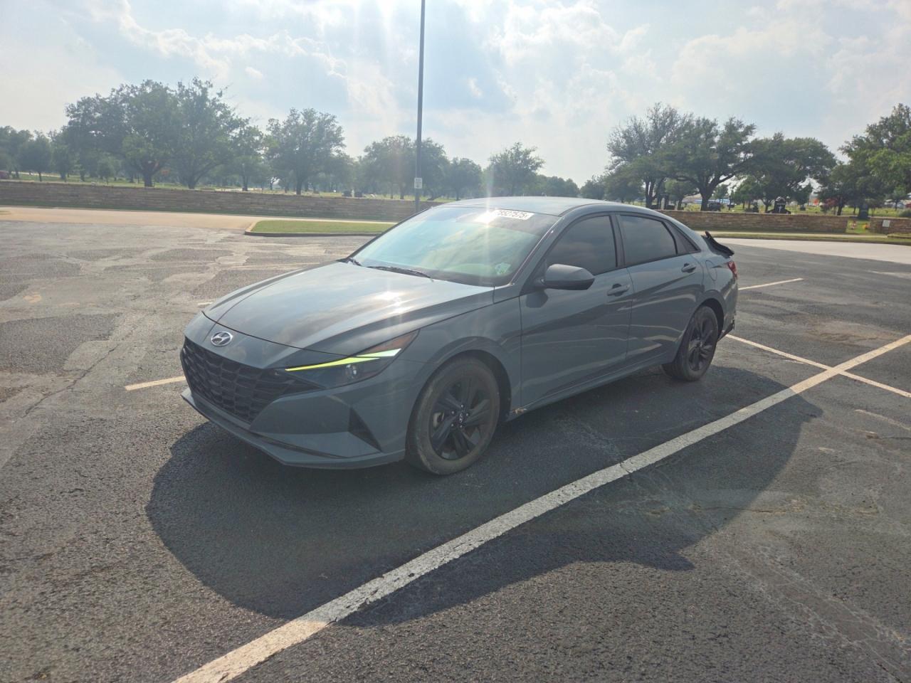 2022 Hyundai Elantra Sel - Фото 2