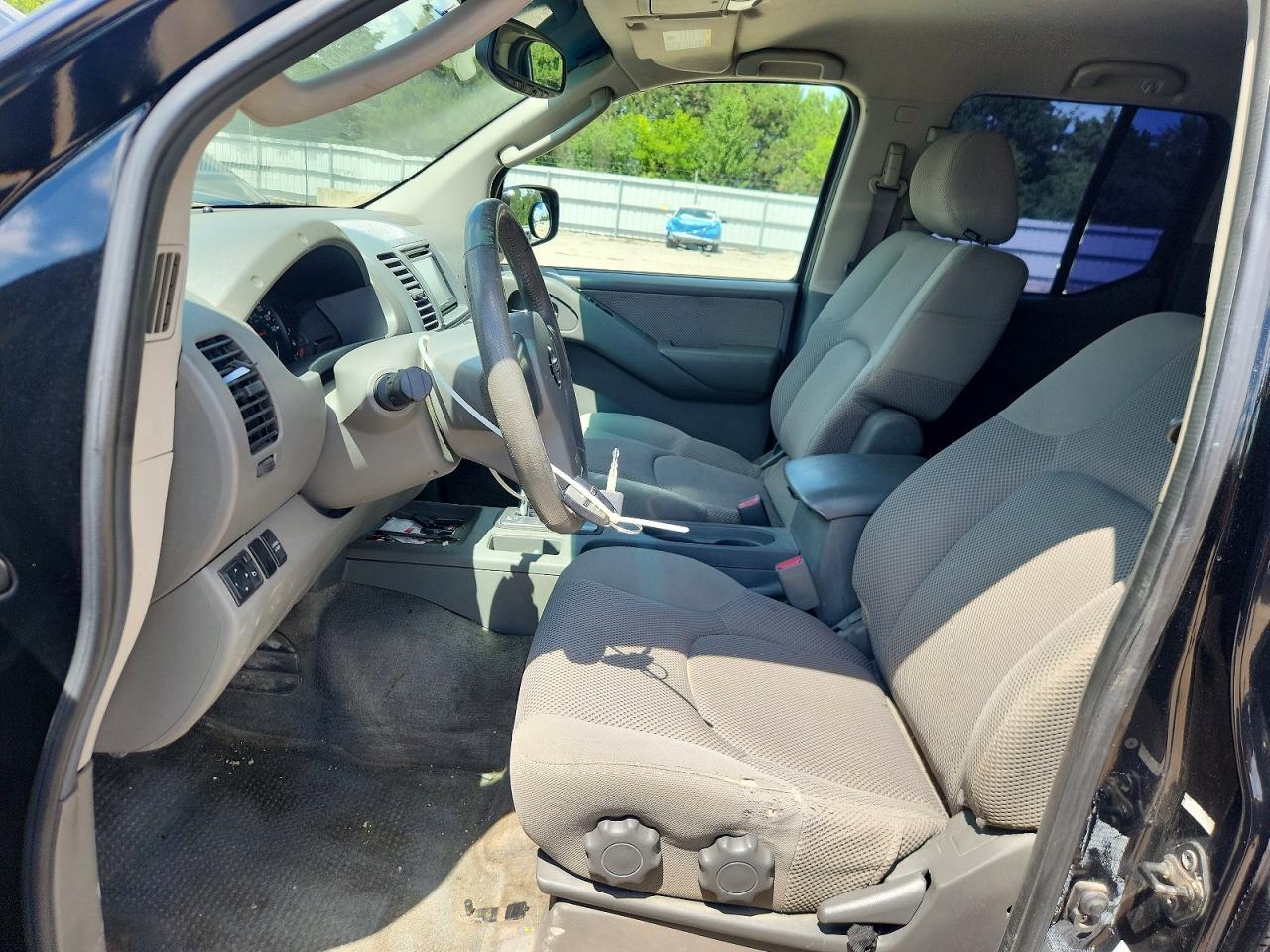 2005 Nissan Frontier Se - Фото 7