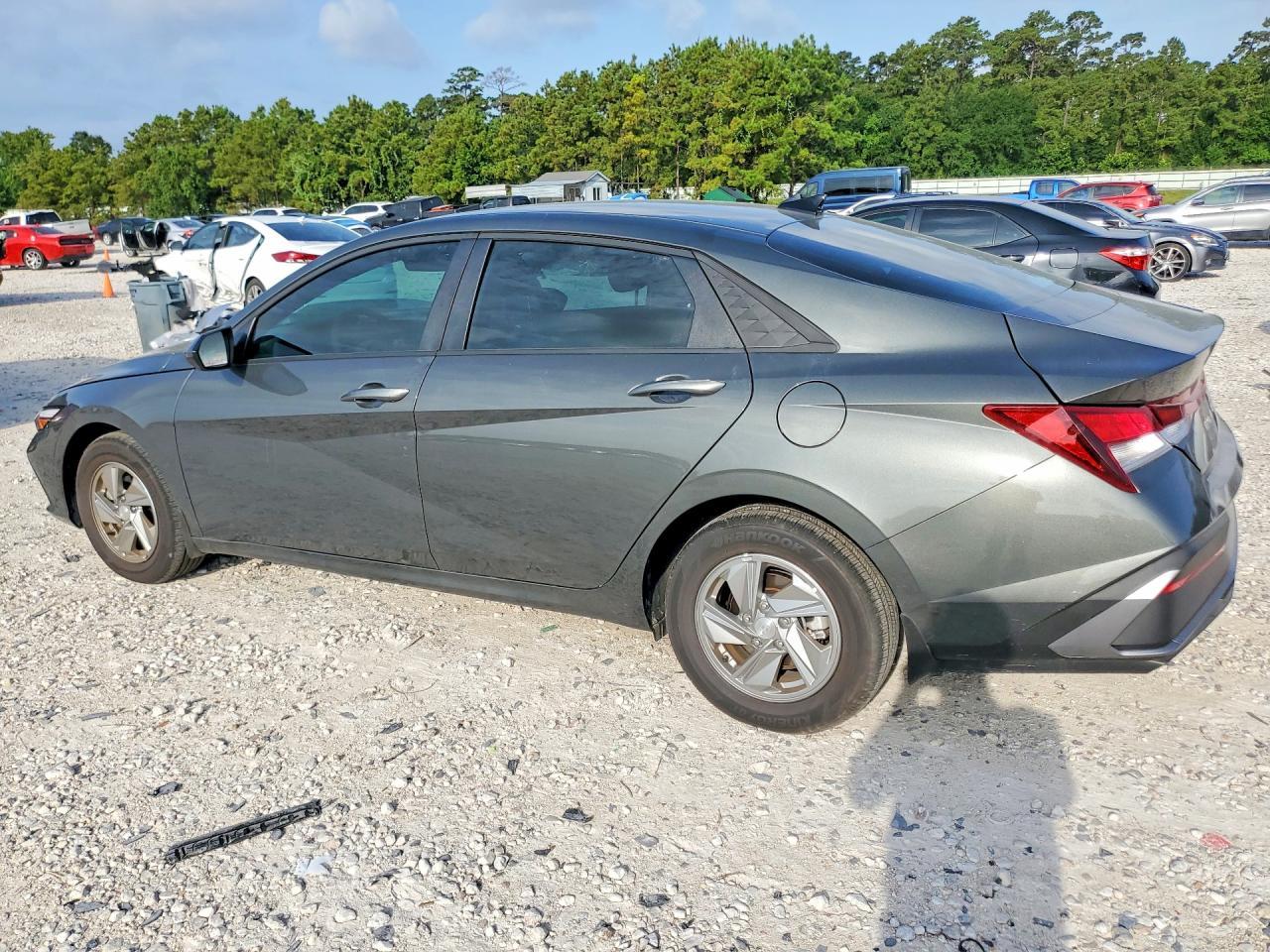 2026 Hyundai Elantra Se - Фото 2