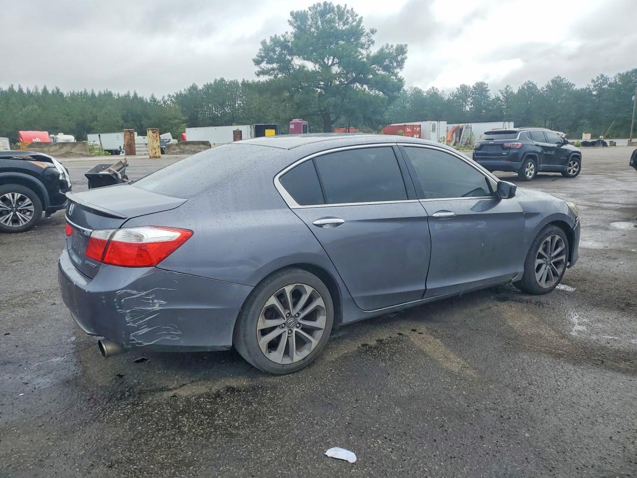 2014 Honda Accord Sport - Image 3