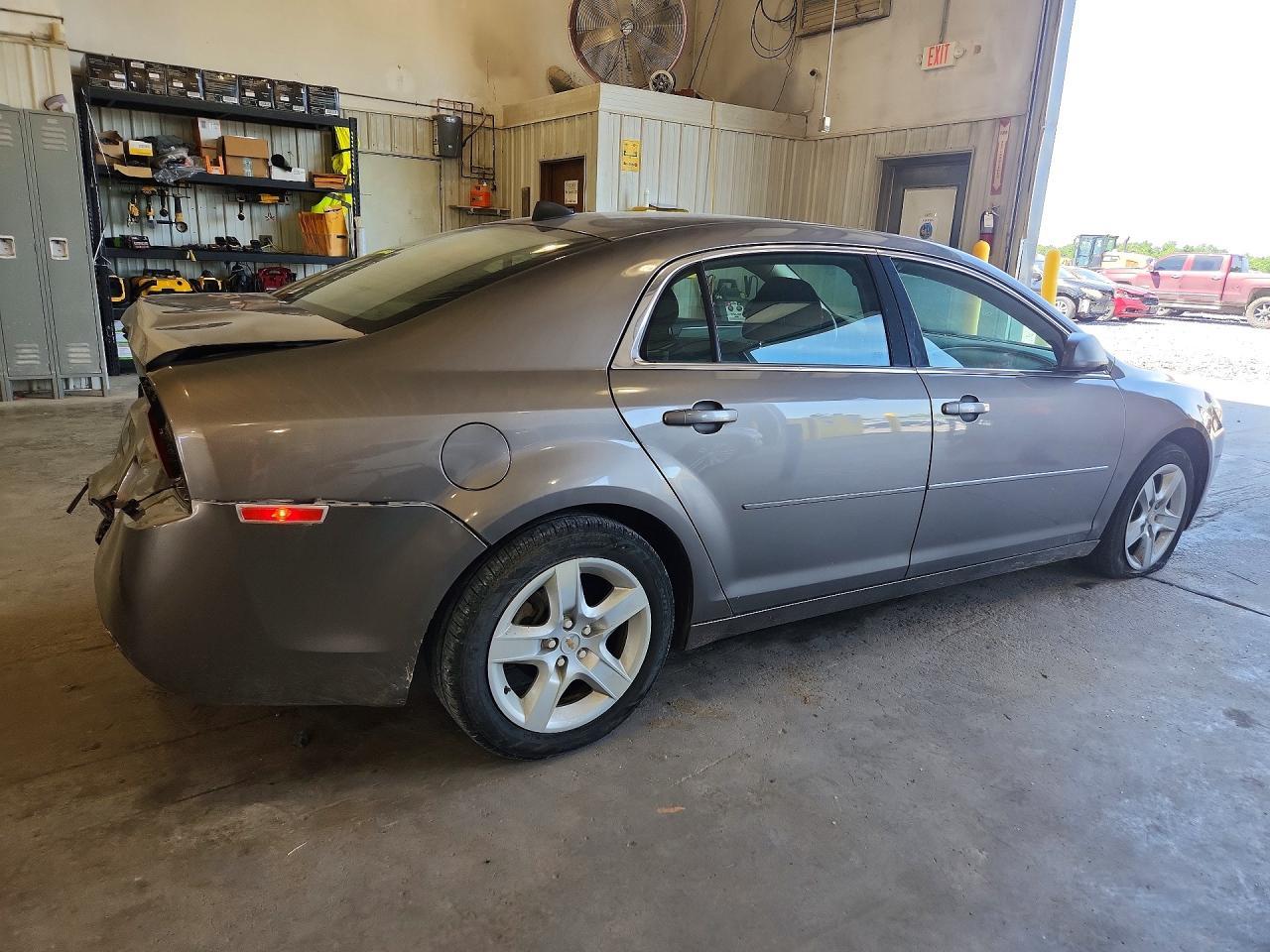 2012 Chevrolet Malibu Ls - Фото 3
