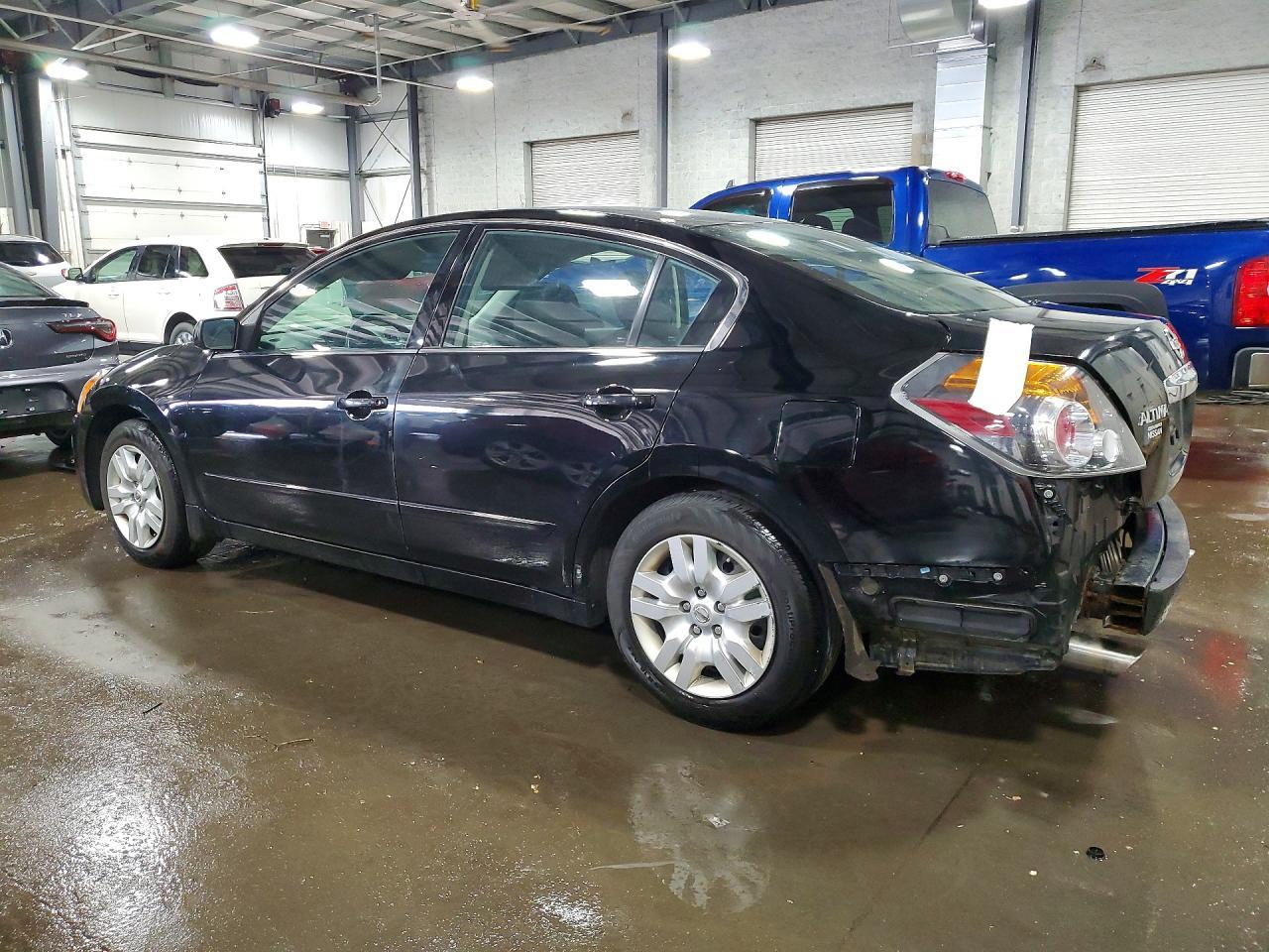 2010 Nissan Altima 2.5 - Фото 2