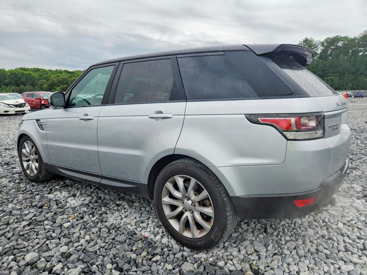 2016 Land Rover Range Rover - Image 2