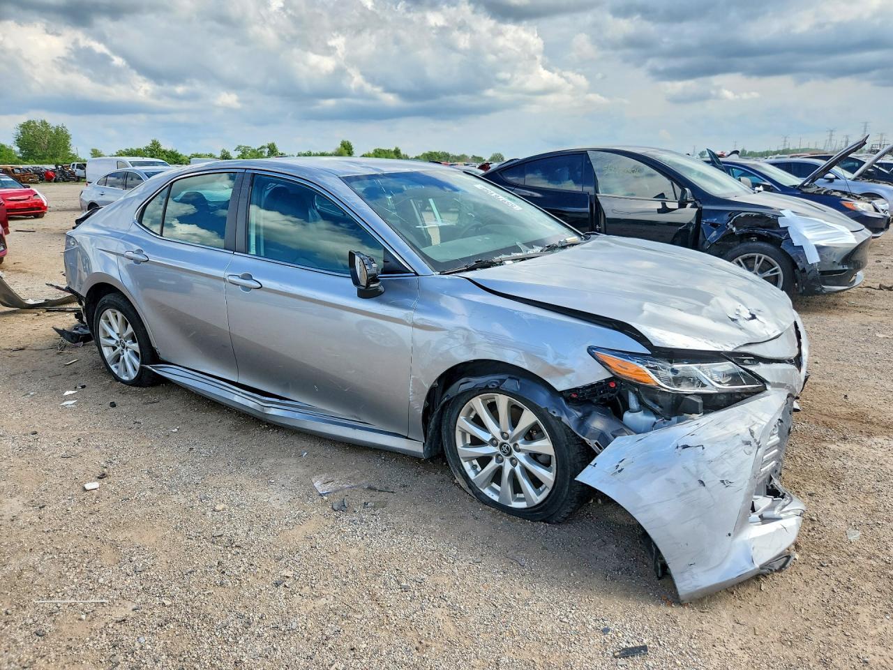 2019 Toyota Camry Le - Image 4