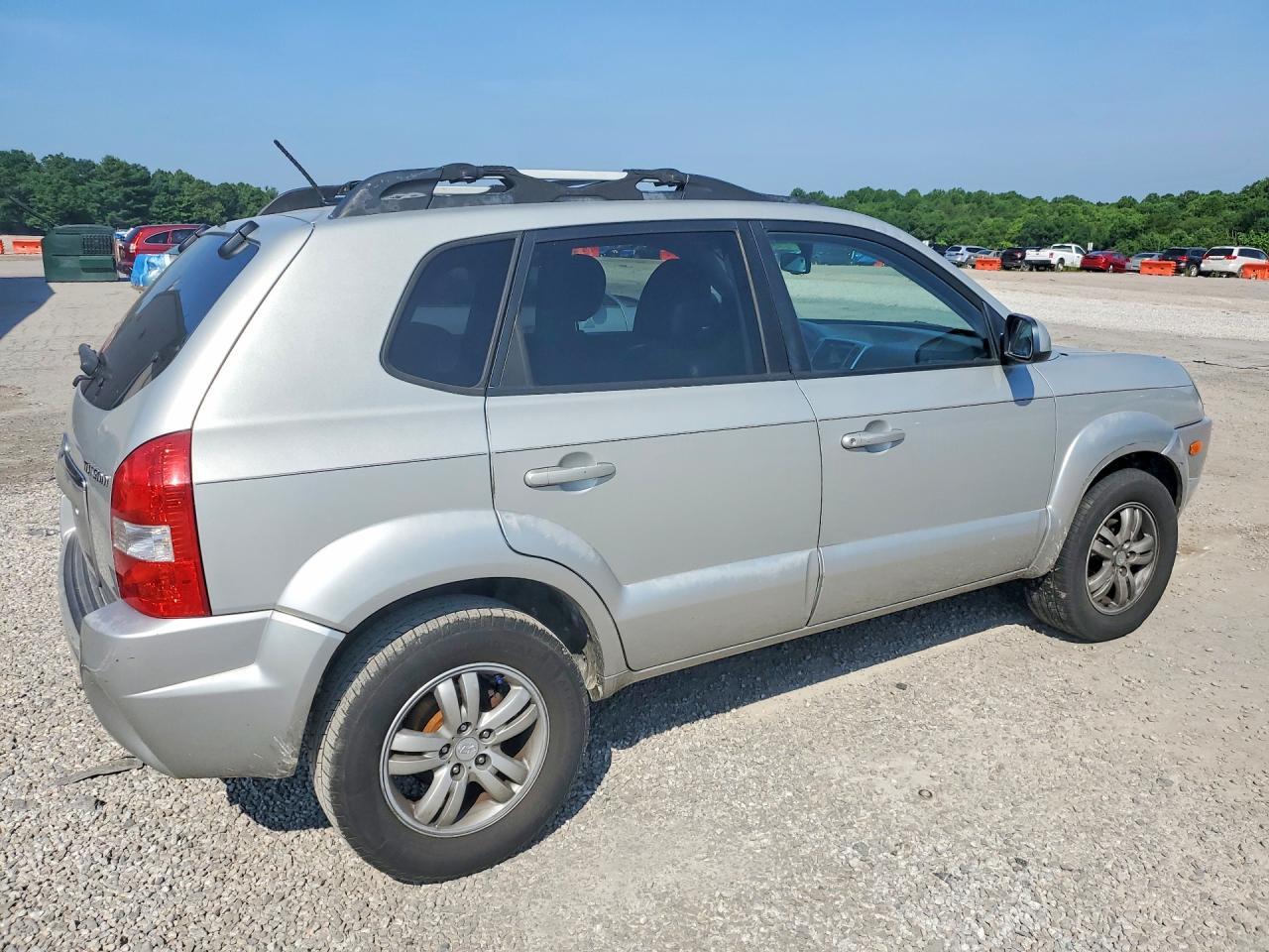 2008 Hyundai Tucson Limited - Image 3