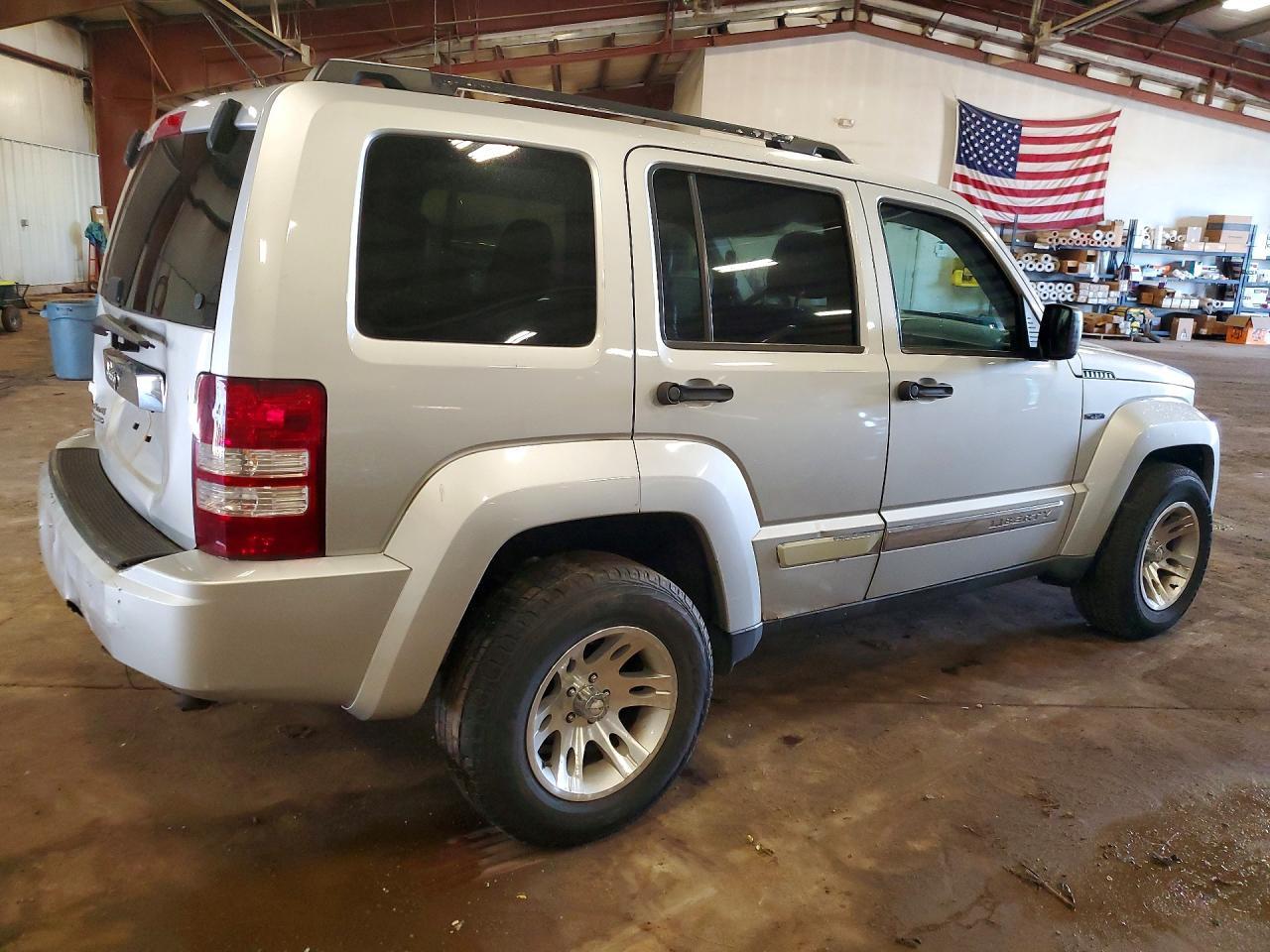 2012 Jeep Liberty Jet - Image 3