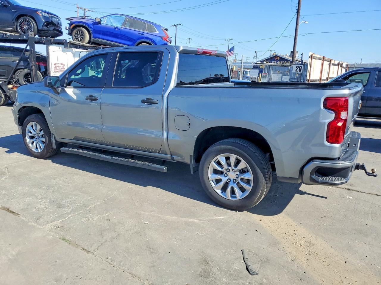 2025 Chevrolet Silverado C1500 Custom - Фото 2