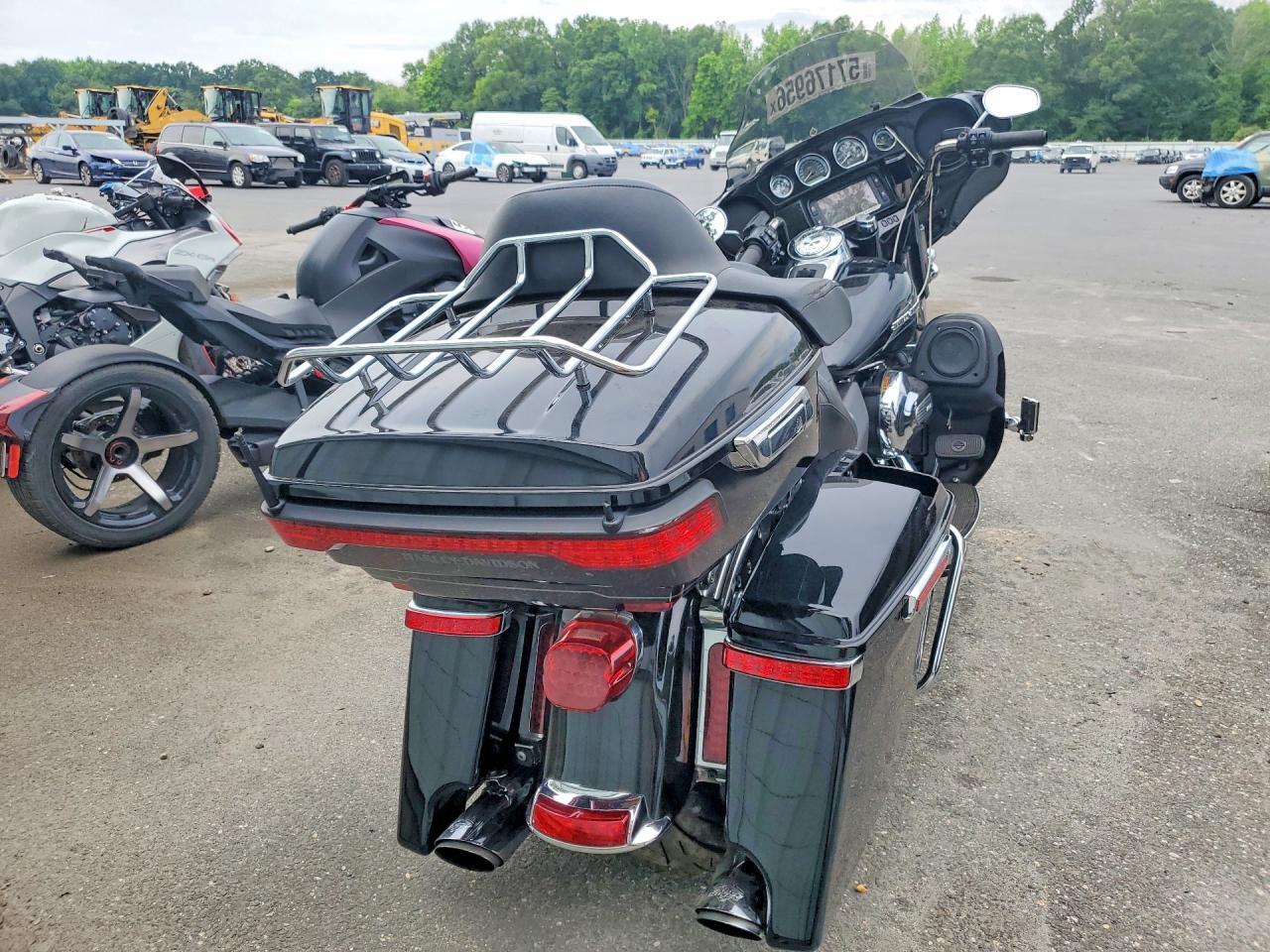 2014 Harley-Davidson Flhtk Electra Glide Ultra Limited - Image 4