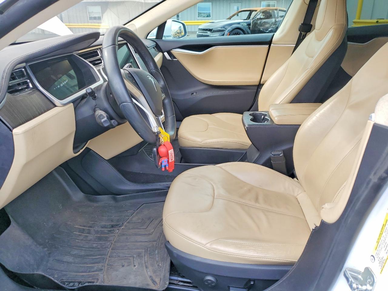 2013 Tesla Model S - Image 7