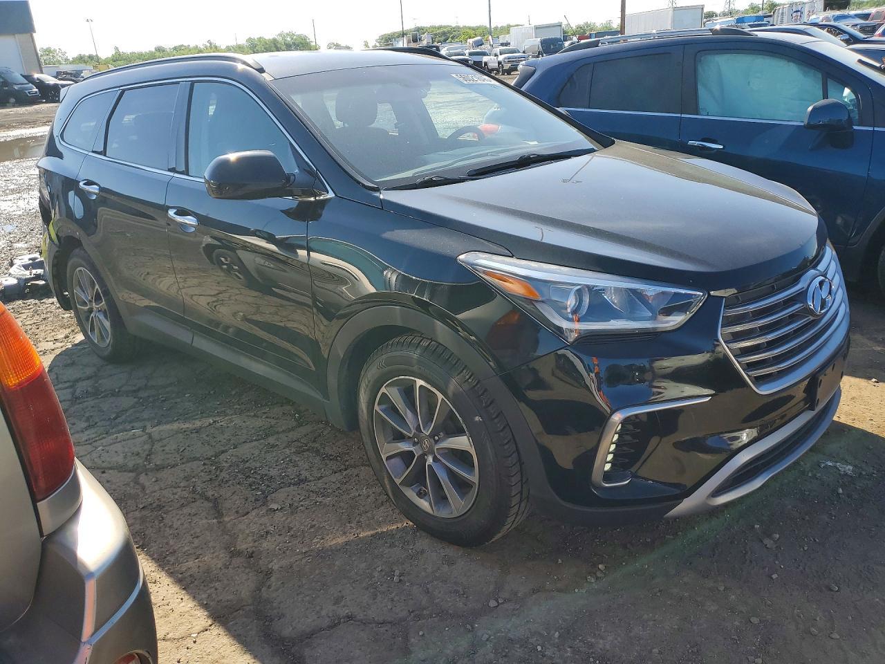 2017 Hyundai Santa Fe Se - Image 4