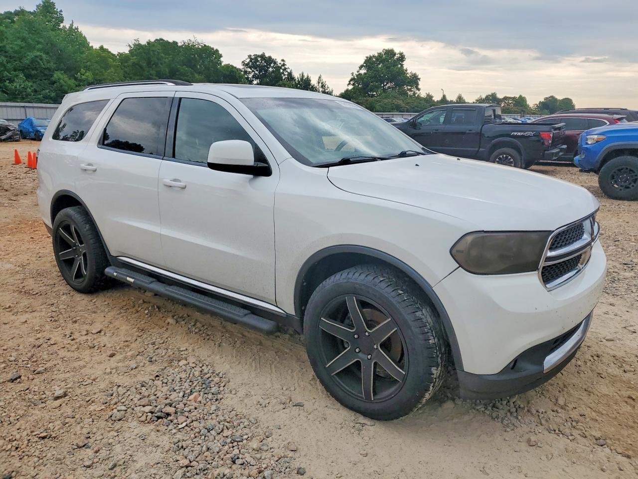 2013 Dodge Durango Sxt - Image 4