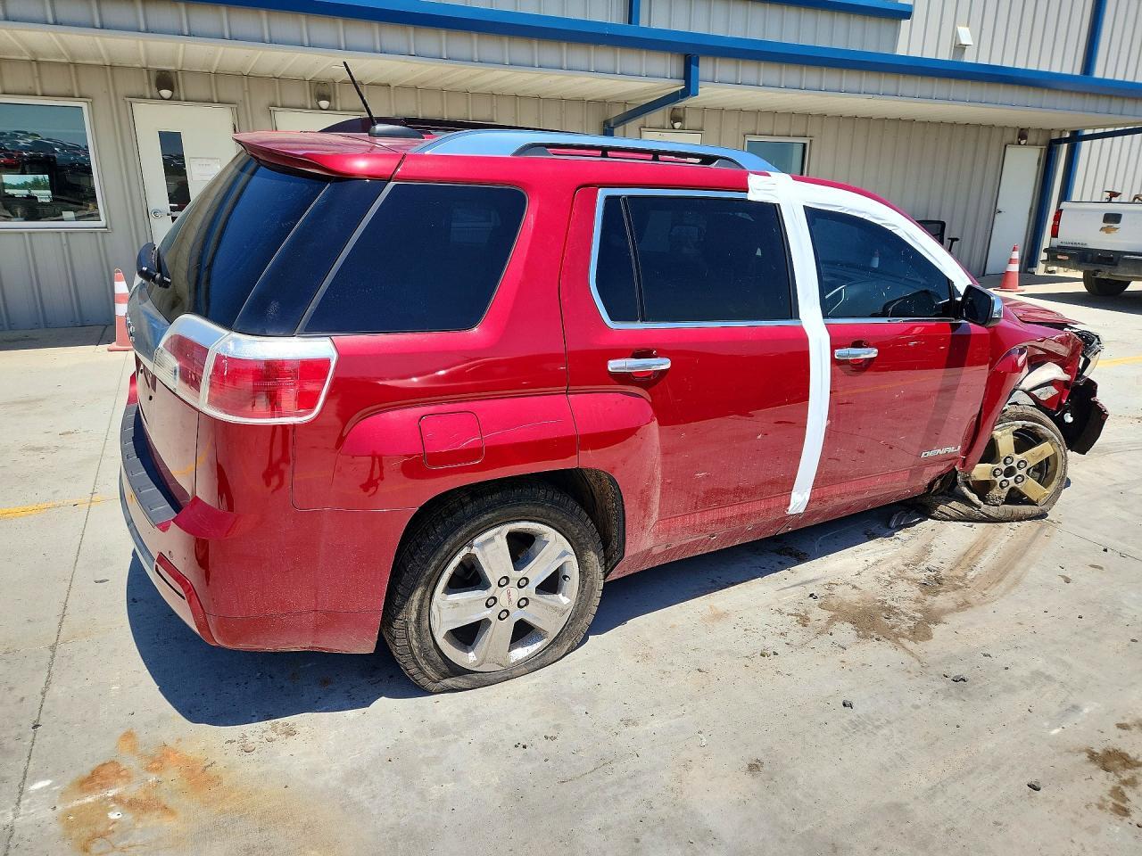 2015 GMC Terrain Denali - Image 3